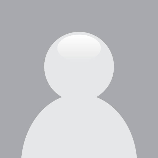 Braune Blätter an denen Regentropfen sind